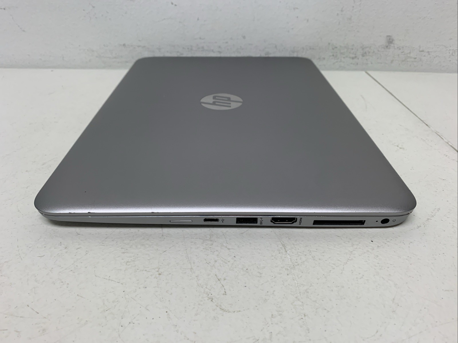 HP EliteBook Folio, 14-Inch Laptop, with Intel Core i5 6th Gen., 256 GB SSD (Solid State Drive), Windows 11 Home