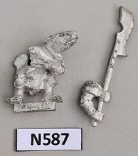 Skaven Ratmen Stormvermin with Halberd GW - (N587) Metal