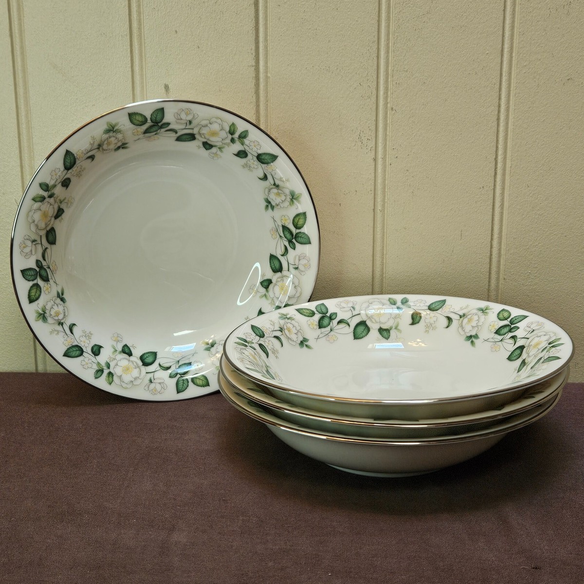 Noritake ATLANTA Floral 7166 Ivory China 7.5” Soup Bowl Lot of 4