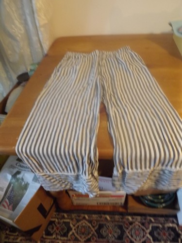 GIRLS AEROPOSTALE 2PC OUTFIT XS smocked top S pants GRAY & WHITE STRIPES - Picture 3 of 8