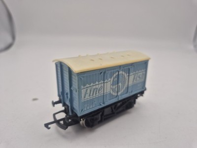 Hornby Spurweite OO R.206 Fine Fish 12T geschlossener Lieferwagenwagen