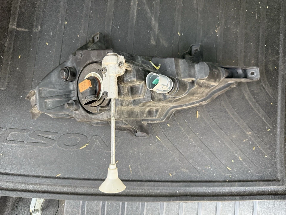 Дневная противотуманная фара для водителя Hyundai Tucson 2016 2017 2018 LH 92201-D3100 - Изображение 2 из 3