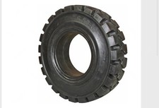 Forklift Tire 6.50-10 Solid Pneumatic Black Traction |