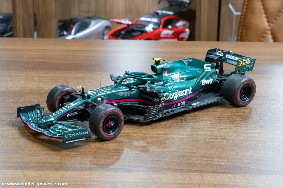 PREMIUM COLLECTIBLES 1:24 Aston Martin AMR21 No.5 2nd Place Azerbaijan GP 2021 F1 - Diecast Model