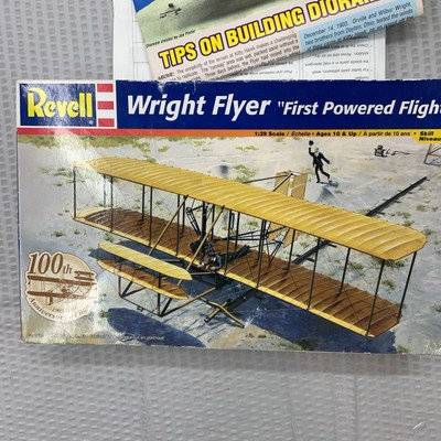 REVELL MODEL AIRPLANE KIT WRIGHT FLYER FIRST POWER FLIGHT 1/39 Scale Opened