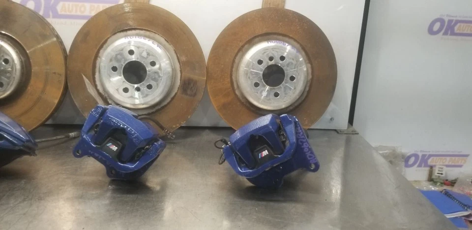 19 BMW M850I F91 BRAKE CALIPER SET WITH ROTORS FRONT AND REAR BLUE Foto 2 de 4