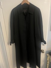 Women’s Burberry Black Trench Coat Size 10-12 24” Across