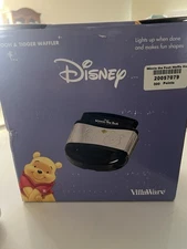 VillaWare Disney Winnie The Pooh and Tigger Waffler Waffle Maker NEW
