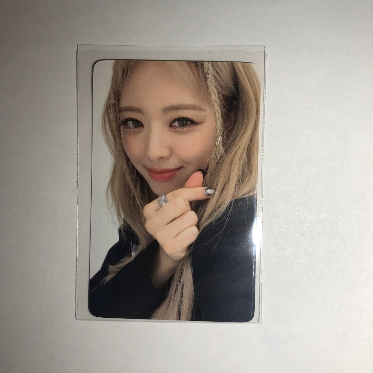 USA] ITZY CHESHIRE - WITHMUU 1ST FANSIGN OFFICIAL BENEFIT