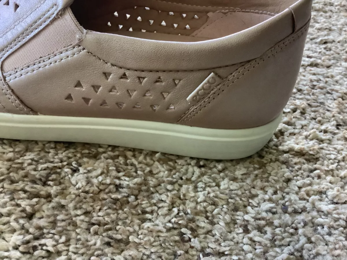ECCO Leather Womens Slip On Perforated Sneakers US SZ 7 GRAY ROSE