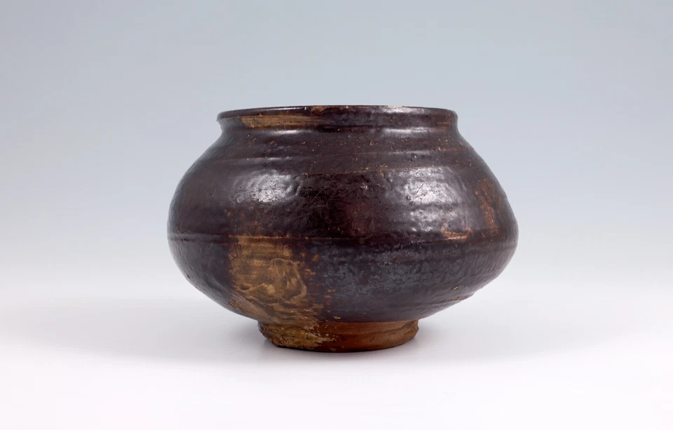 Jarrón antiguo coreano, dinastía José Yi, esmaltado negro, estilo bola ábaco Foto 4 de 4