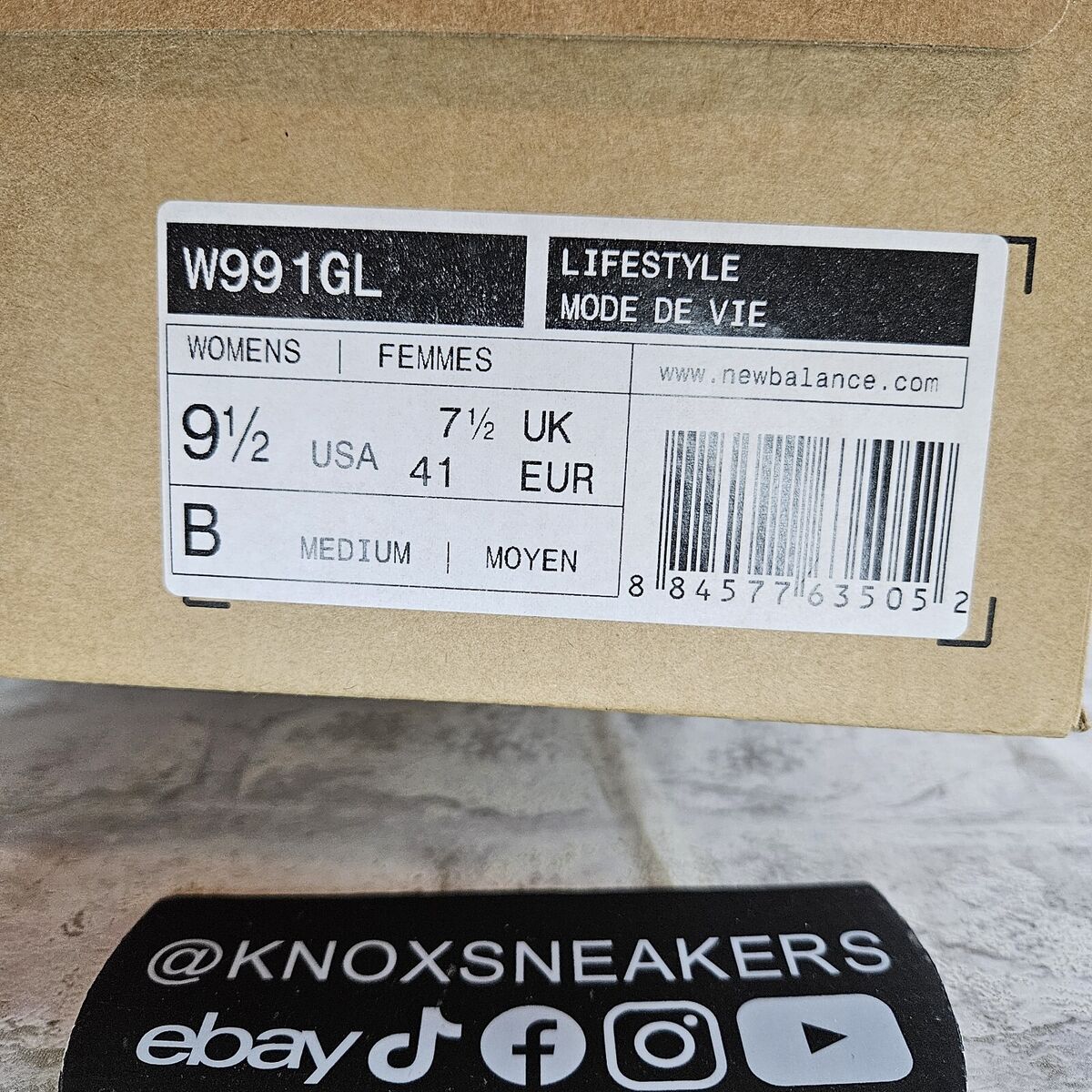 New Balance 991 Made in UK Grey White Sneaker W991GL Women's New Balance 991 Made in UK Grey White Sneaker W991GL Women's