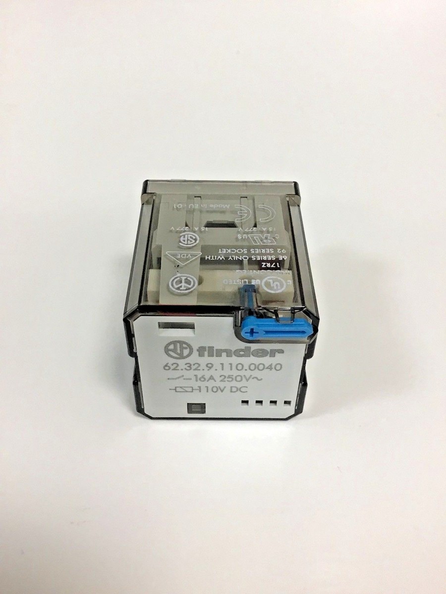 2 Relais électriques FINDER 40.31-06 - 6VDC, Contacts 250V 10A, Neufs Sous Blister