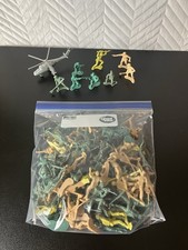 Vintage Army Men Plastic Kids Toys Lot Green Brown Miscellaneous Play Set