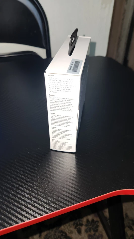 Shure MVX2U Audio Interface - Image 3 of 4