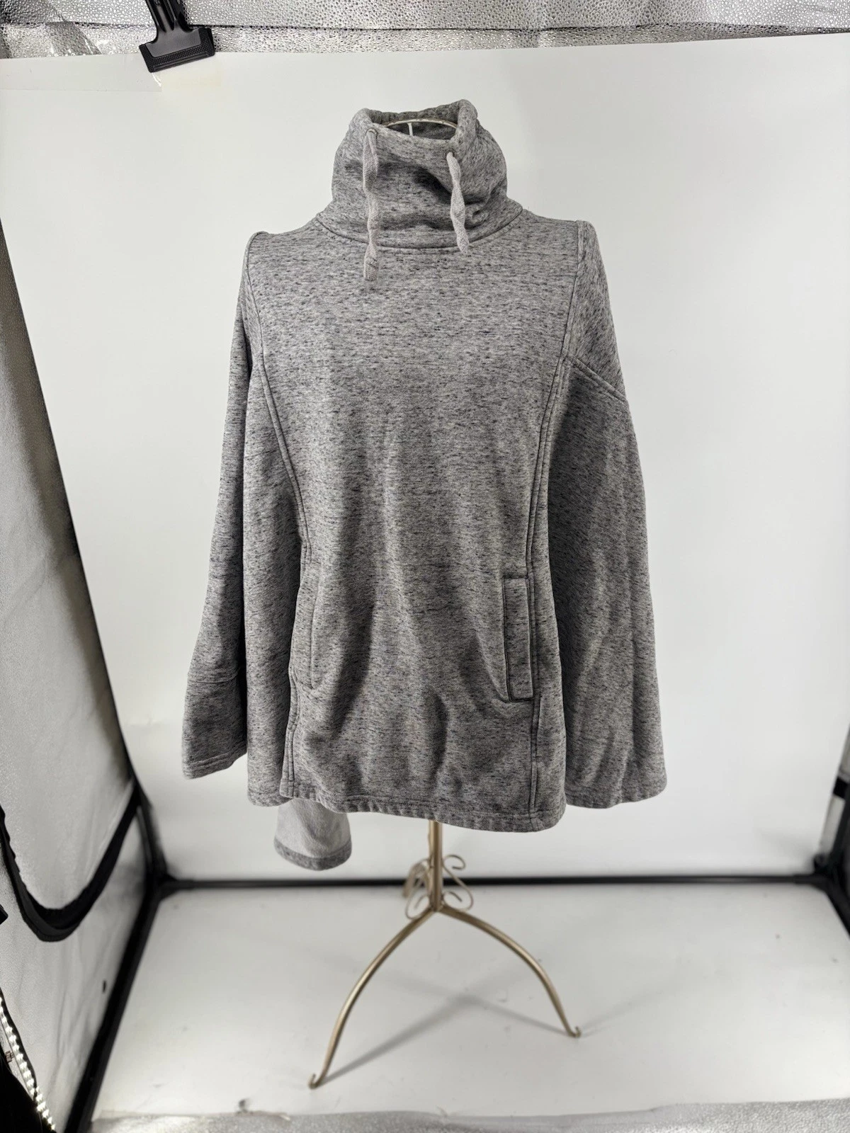 UGG Charlynne Gray Fleece Poncho Funnel Neck Drawstring Pocket Size M/L