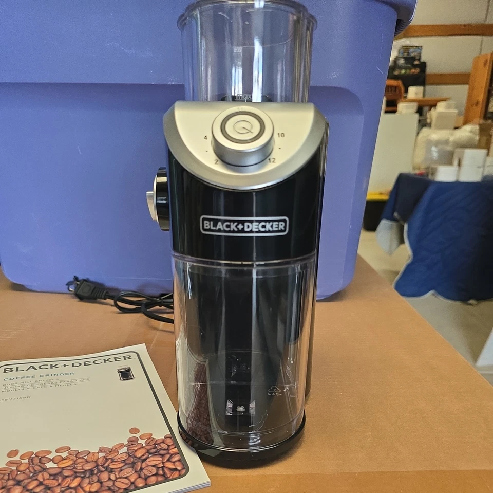 Molinillo de café eléctrico BLACK & Decker acero inoxidable CBM310BD NUEVO Foto 2 de 3