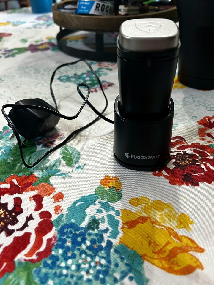 FoodSaver FS1110 Handheld Food Vacuum Sealer 53891112680 eBay