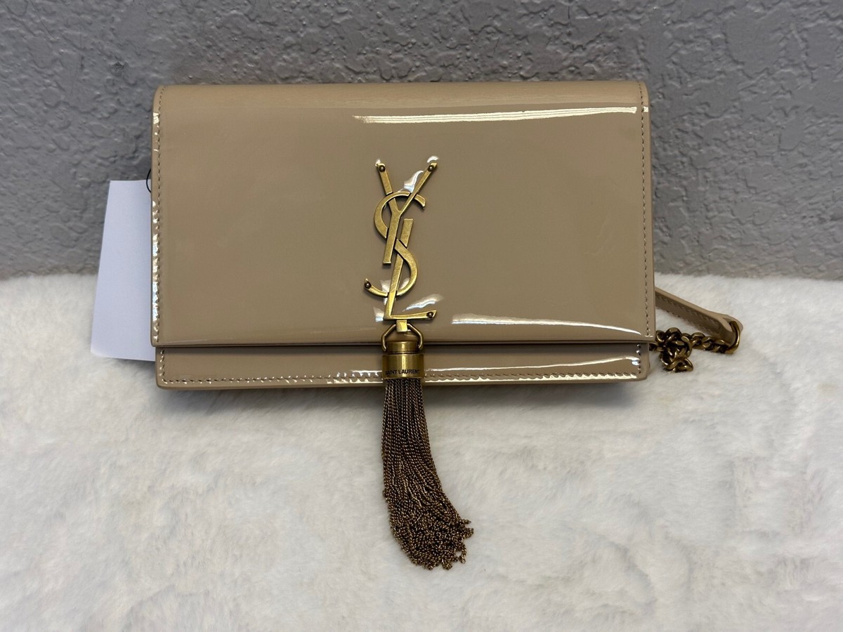 財布・小物その他 Saint Laurent Cassandre Wallet On Chain Cassandre matelassé envelope leather wallet on chain in