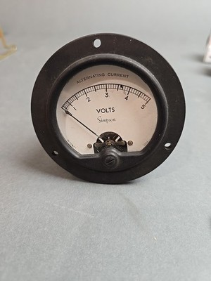 Vintage Simpson Alternating Current Volts Gauge 