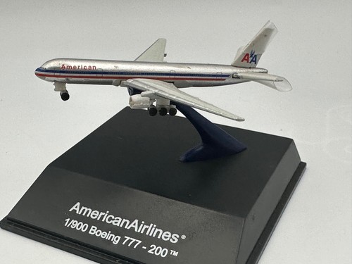 New Ray American Airlines Boeing 777-200, 1:900, NIB - Picture 6 of 11