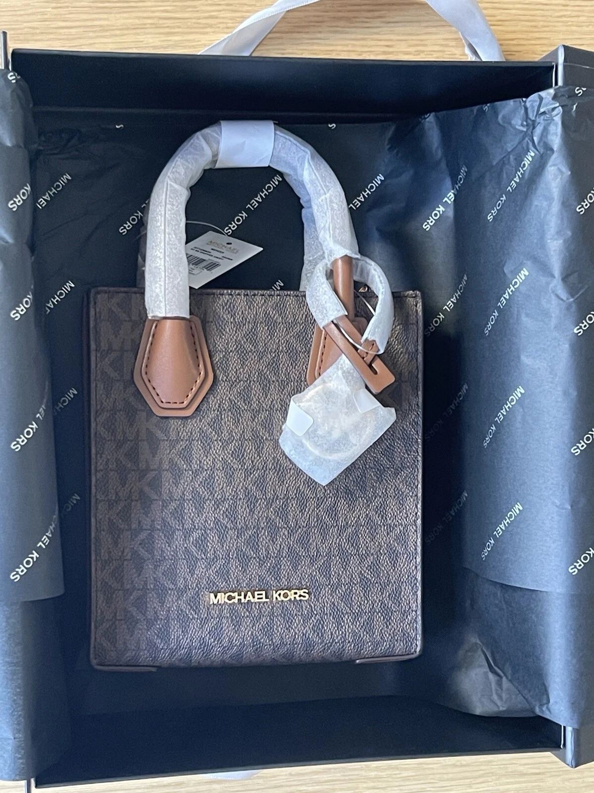 Michael Kors Mini Xbody Brown MK Signature con EDIZIONE LIMITATA confezione regalo di lusso!!