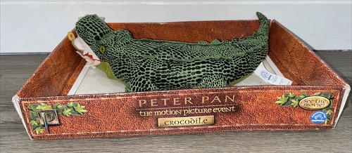 Juguete de peluche original Peter Pan Live Action Cocodrilo 2003 por Applause nuevo en caja - Imagen 8 de 11