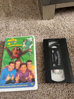 The Wiggles Yummy Yummy VHS Video Tape Clamshell 45986025005