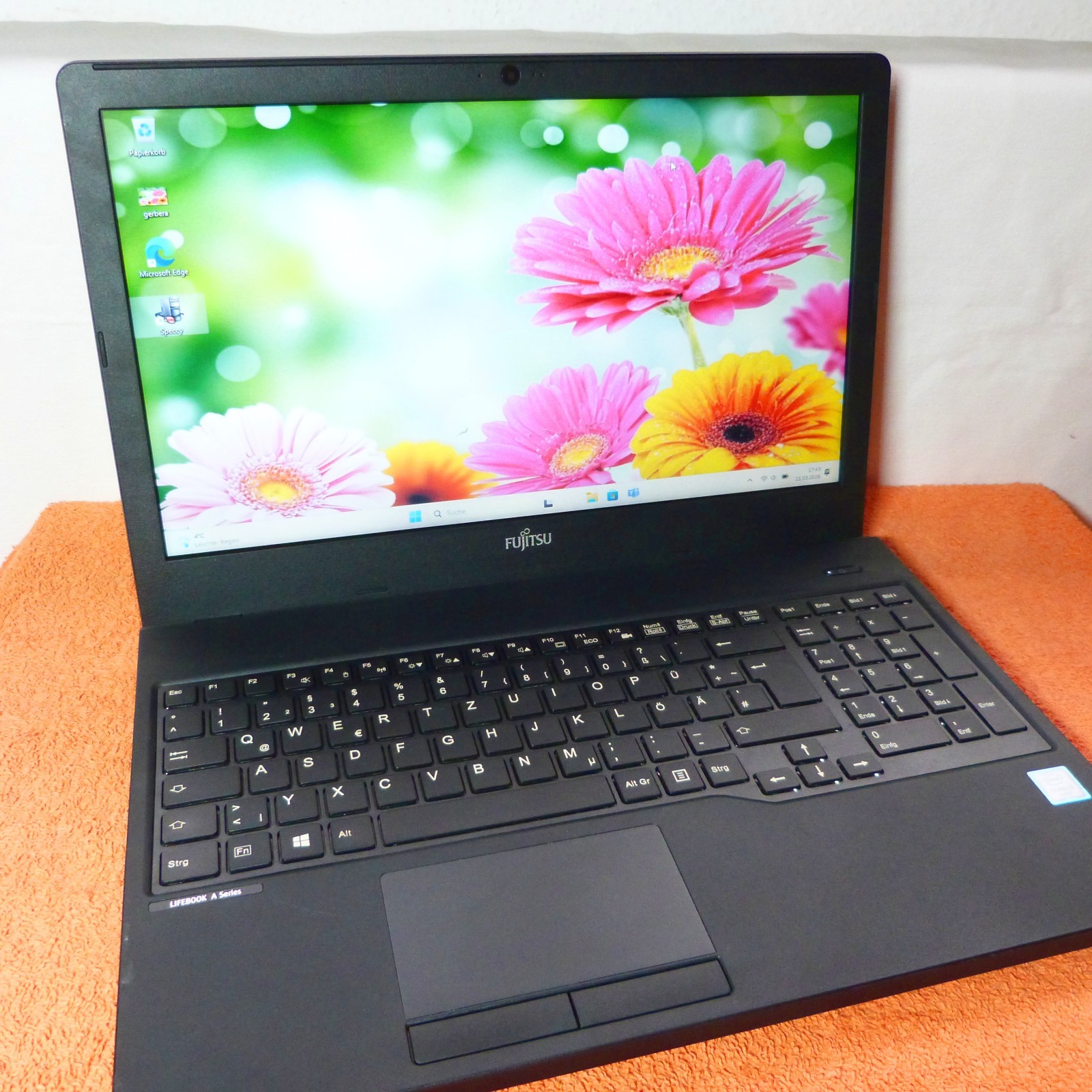Fujitsu A357 Business IT 15" - SSD, 32 GB RAM, Windows 11 Pro foto 3