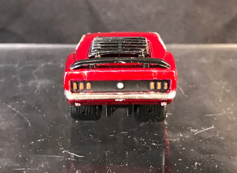Muscle Machines 1969 Boss 302 Red Ford Mustang w/ Black Hood Diecast 1:64 - Image 2 of 4