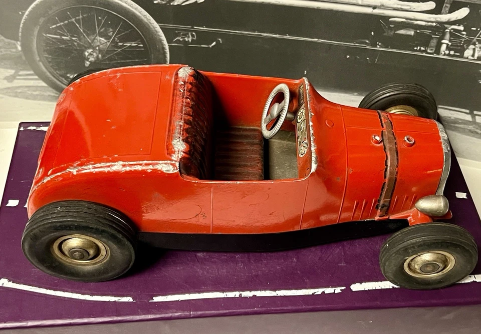 VINTAGE 1950's RED & BLACK ALL AMERICAN HOTROD TETHER CAR COMPLETE ORIGINAL! - Image 4 of 4