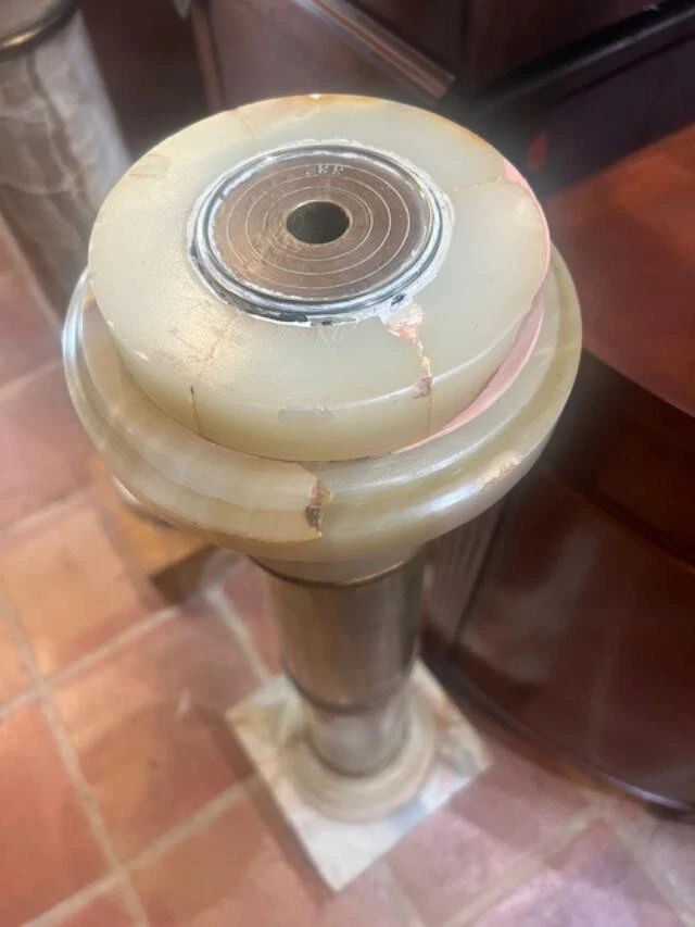 Antique Italian Neo Classical Onynx & Marble Pedestal Column Stand - Image 4 of 4