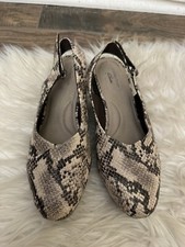 Clarks Women  s Size 7M Animal Print Juliet Pull Leather Slingback Comfort Shoe