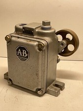 Allen-Bradley 801-ASC24-29 Limit Switch 600 Volts AC/DC Max