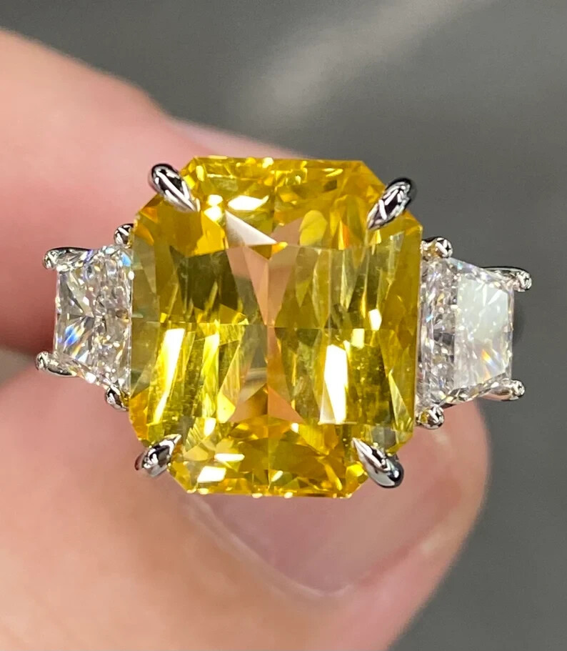 Front Jewelers Princess Cut Canary Yellow Diamond Engagement Ring