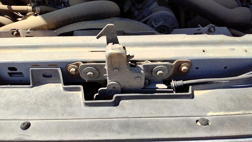 Ford F150 1987 1988 1989 1990 1991 conjunto de pestillo de capó con soporte OEM Foto 4 de 4