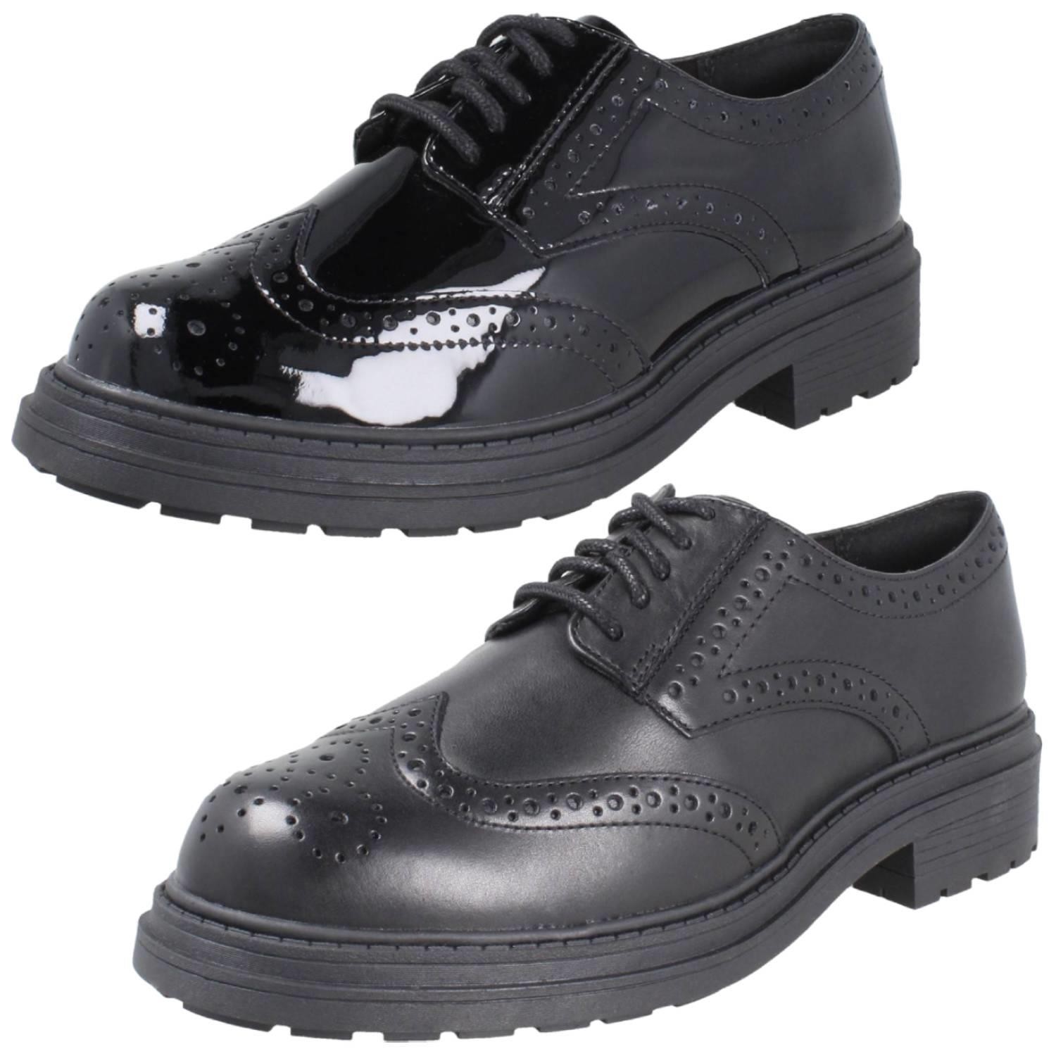 SAOLA Scarpe stringate donna Clarks pelle suola grossa vestibilità ampia brogue Orinoco3 Derby