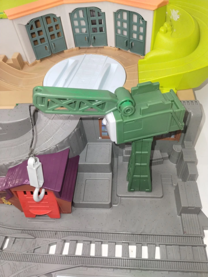 Thomas & Friends Sodor Take Along Playset 2022 Mattel Peças Peças Guindaste Manivela - Imagem 2 de 4