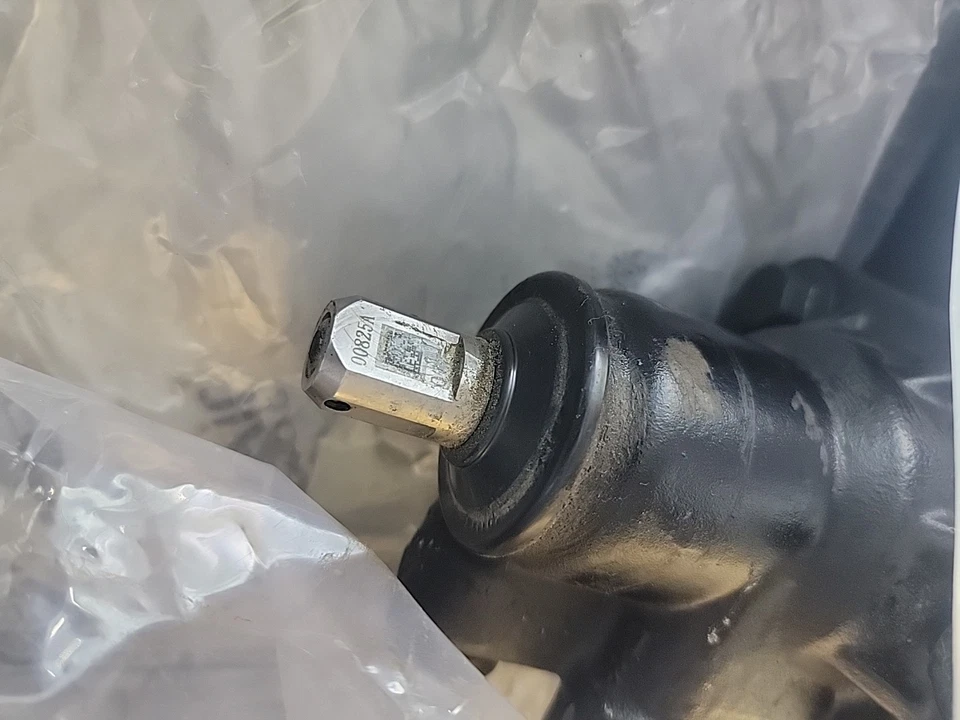 Jeep Wrangler JL 2018-2024 OEM engranaje de dirección P68551684AE carcasa de acero. Foto 3 de 4