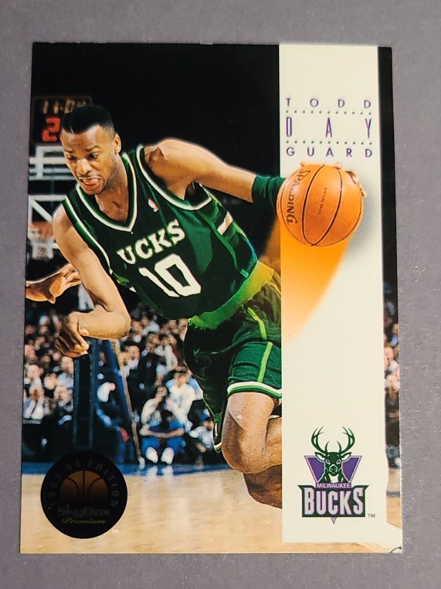 1993 94 SkyBox Premium Todd Day Milwaukee Bucks #112