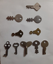 Lot of 10 Assorted Vintage Skeleton  flat Keys   Crafts, Steampunk Decor