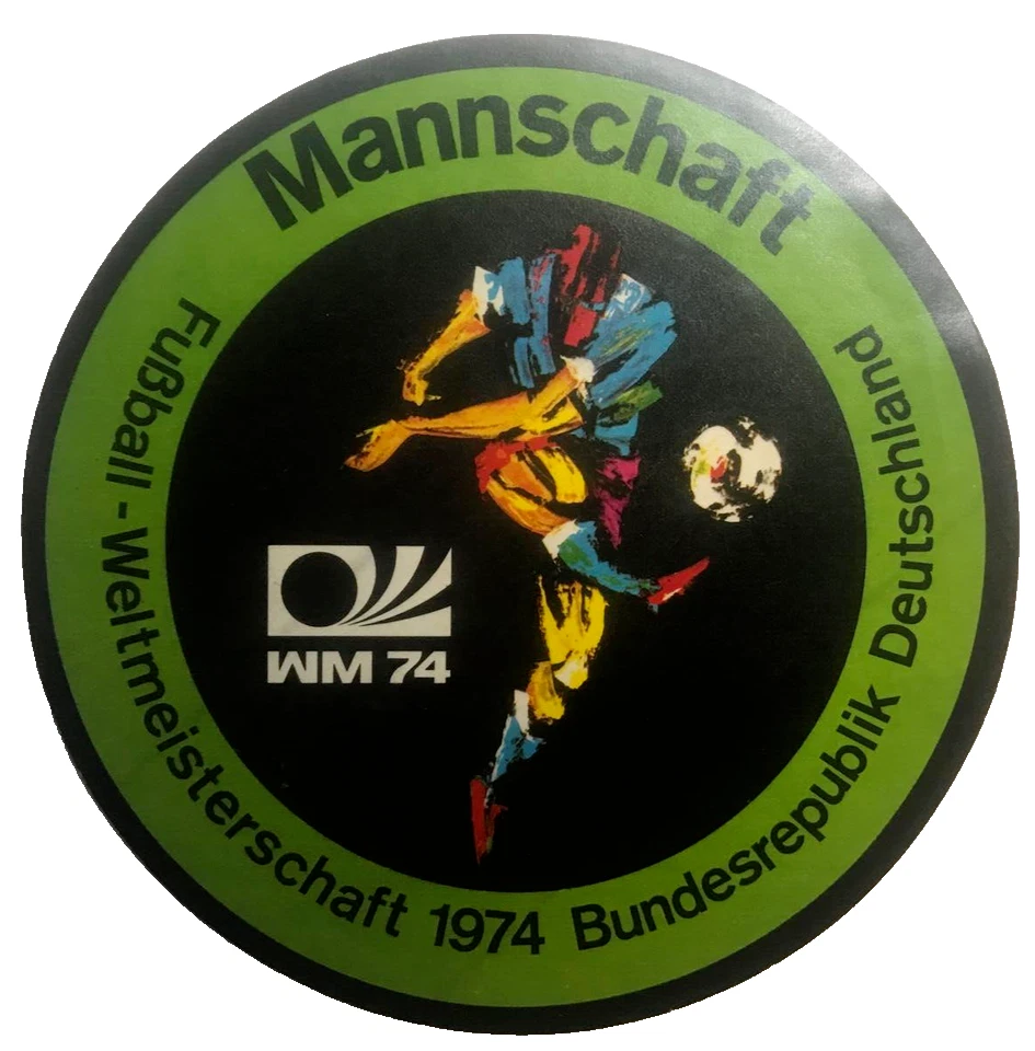2 X Fußball Aufkleber FIFA WM 1974 DFB Lizensierter original Sticker rund - Bild 3 von 3