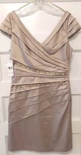 Nwts Eliza J Ladies Size 12 Gold Jeweled Runched Cap Sleeve V-neck Dress