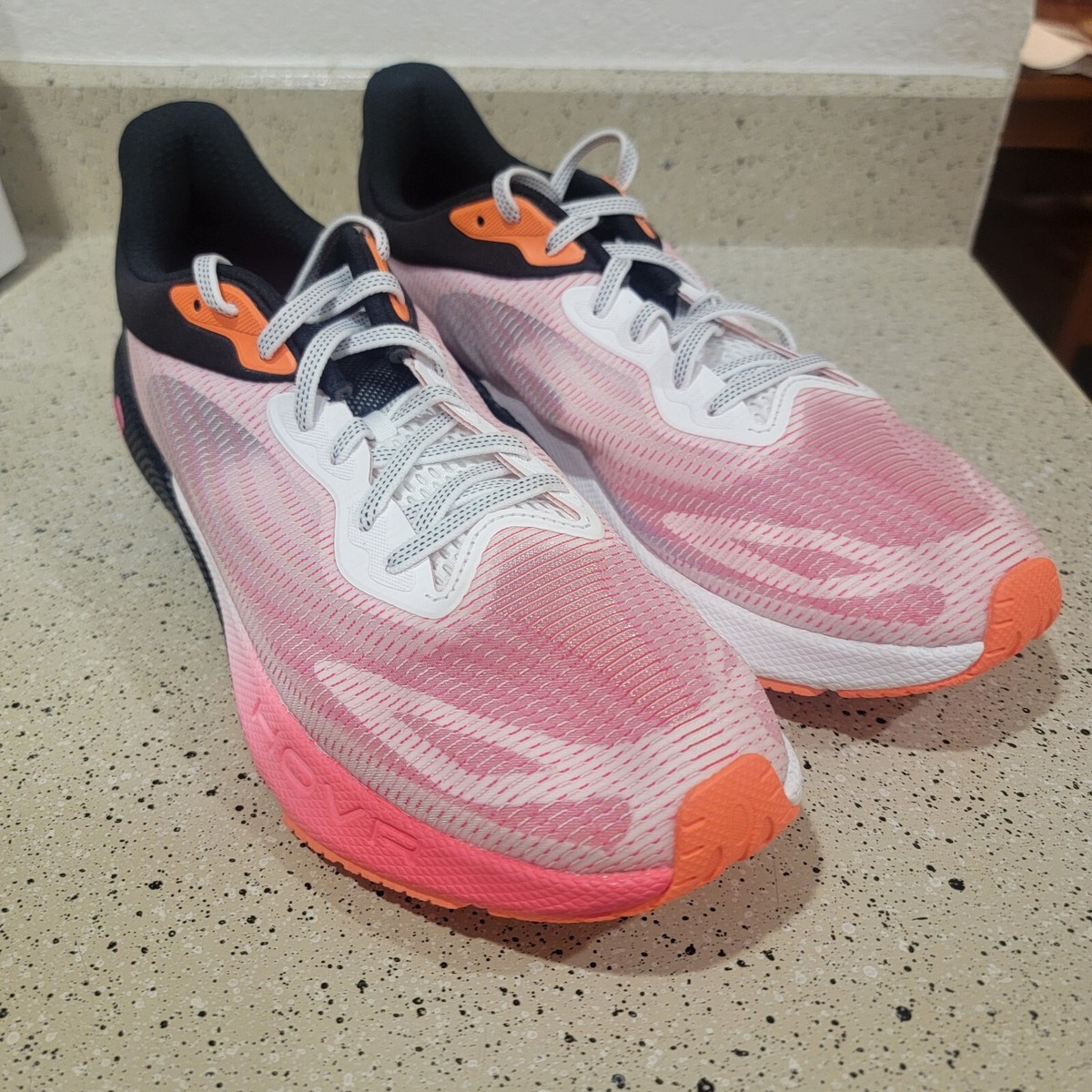 Under Armour HOVR Machina 3 Low Breeze Black Pink Men\'s 3026236-001 Size 12.5 Under Armour Hovr Machina 3 Low Breeze Black Pink Men main image 4