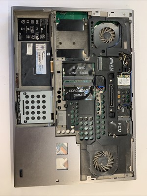 Capot De Service DELL Precision M6500 - Référence 03JW5K - Occasion En Bon état - Garantie 6 Mois - Fabriqué En France