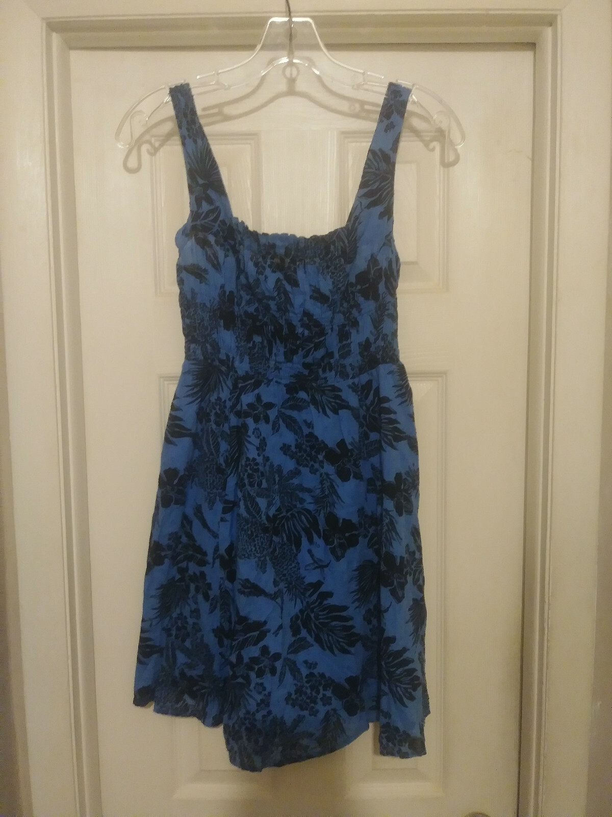 Picture 1 of 8