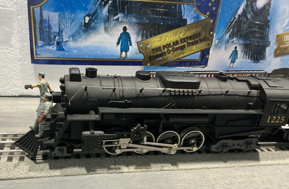 Lionel Polar Express Berkshire Jr #6-28649 Locomotive & Air Whistle Tender #1225 - Image 2 of 4