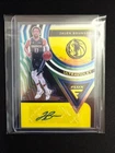 2020-21 Panini Flux Ultraviolet Autograph - Jalen Brunson - UV-JBR