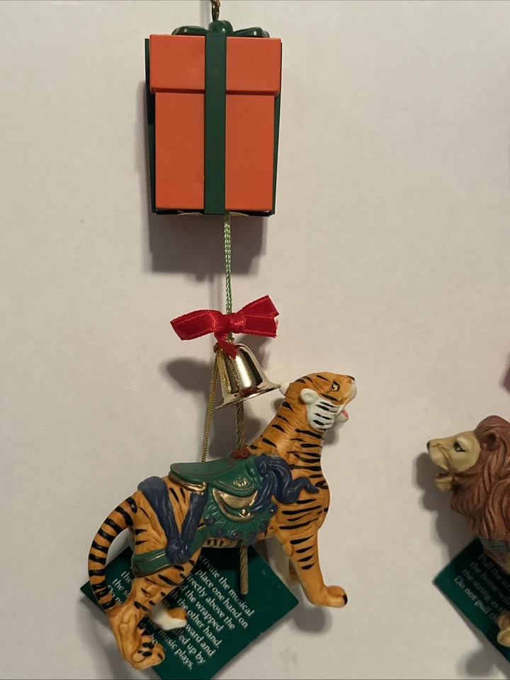 Винтажные рождественские украшения Heritage House музыкальная карусель лошадь ~ лев лошадь тигр - Изображение 2 из 4