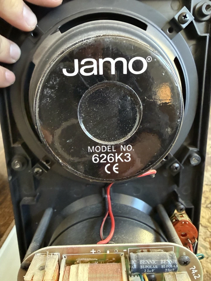Jamo Surround Speakers In Wall 3 Pack - Image 4 of 4